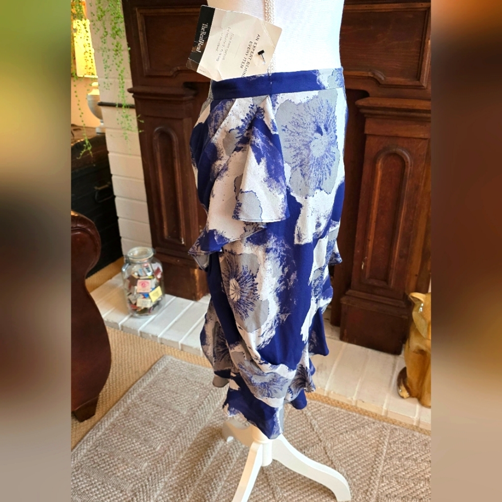 3.1 Phillip Lim 100% Silk Skirt Blue White Size 8 Midi for the RealReal - Picture 4 of 10